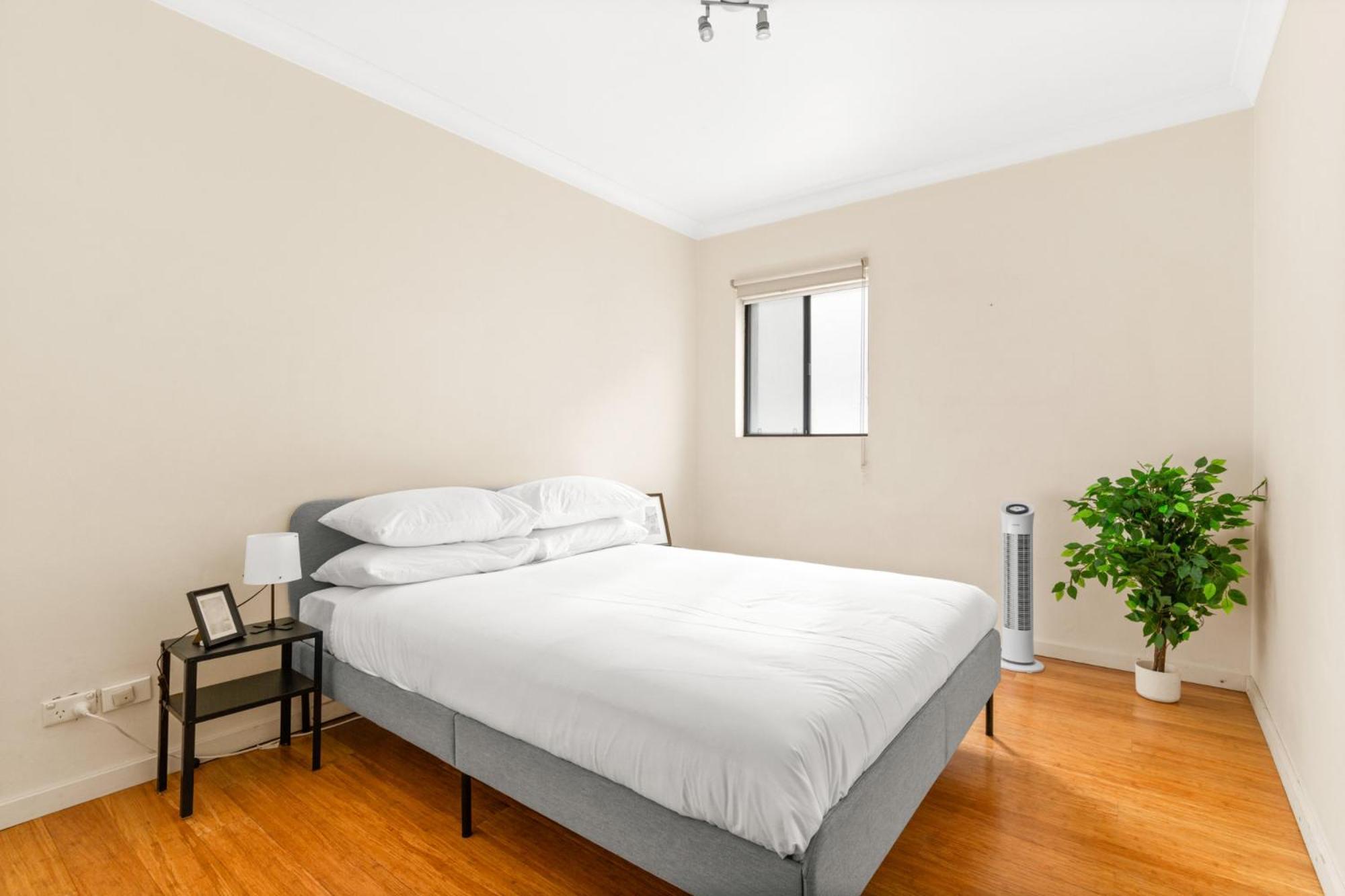 Lovely 2-bed With Balcony 150 M From Coogee Apartment *