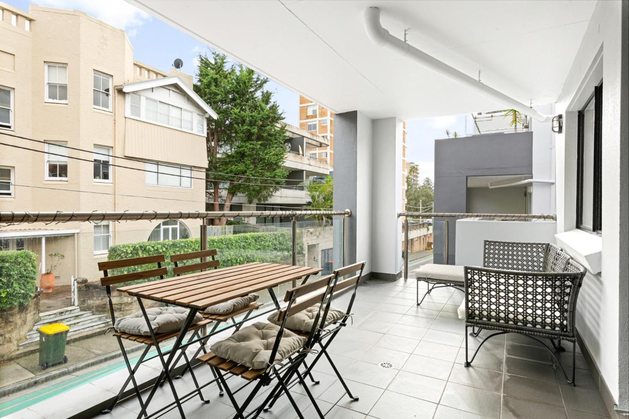 Lovely 2-bed With Balcony 150 M From Coogee Apartment